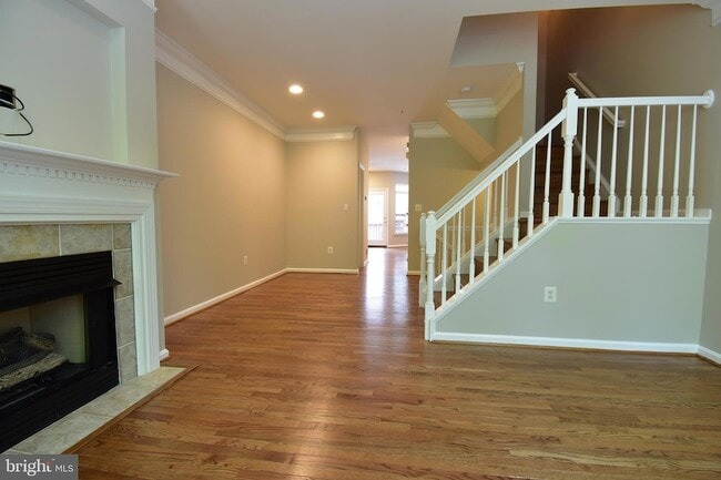 Building Photo - 5053 Kilburn St