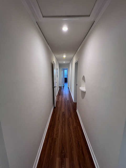 Hallway - 435 N Alta Vista Blvd