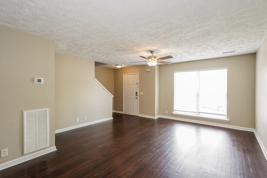 Building Photo - 3076 Ace Wintermeyer Dr