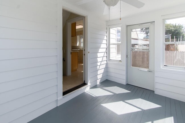 Building Photo - 7208 33rd Ave