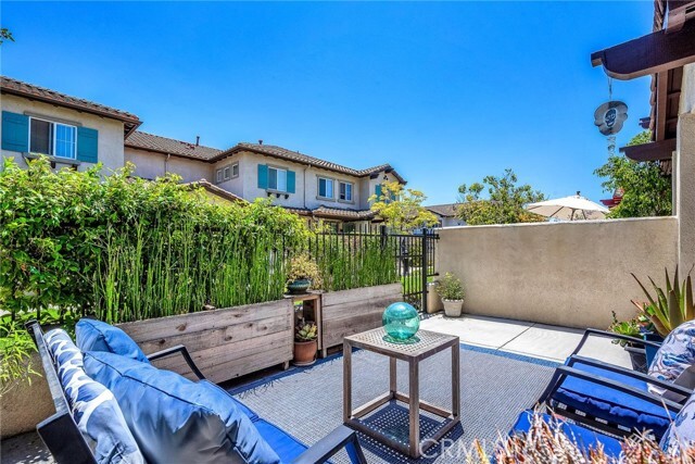 Building Photo - 154 Via Katrina