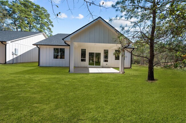 Building Photo - 28407 Champion Oaks Dr