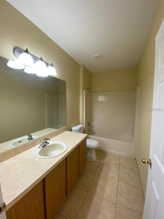 Building Photo - 35 Coventry Ct