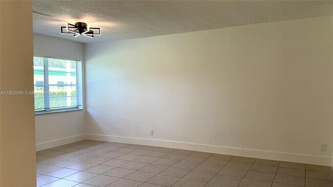 Building Photo - 1450 Atlantic Shores Blvd