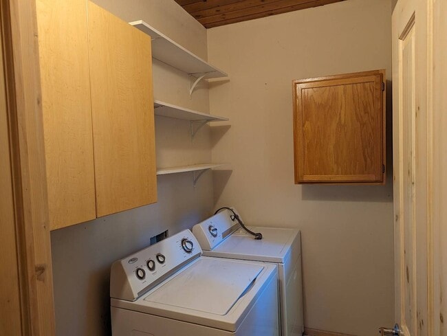 Building Photo - 134 Hanaford Rd