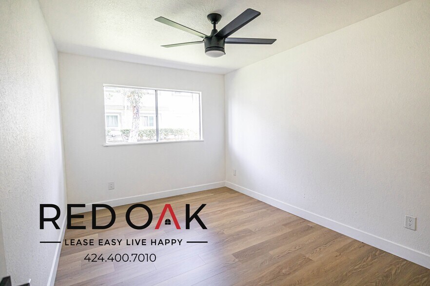 Building Photo - 16787 Miller Ave