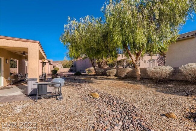 Building Photo - 2249 Canyonville Dr