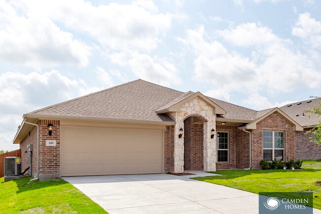 Primary Photo - 2023 Clay St