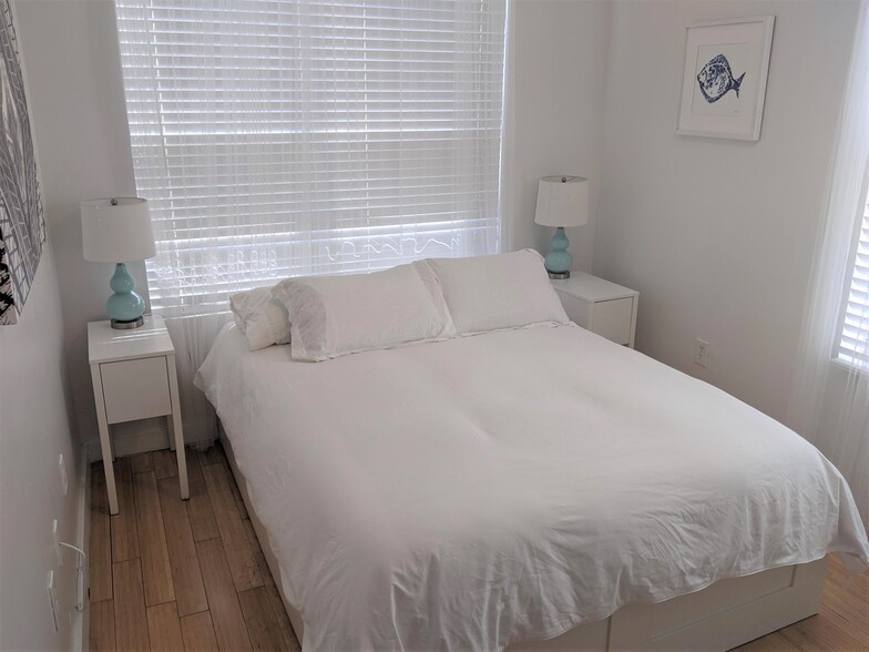 BEDROOM - 1512 Washington Ave