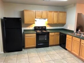 Building Photo - 10617 Garbacz Dr
