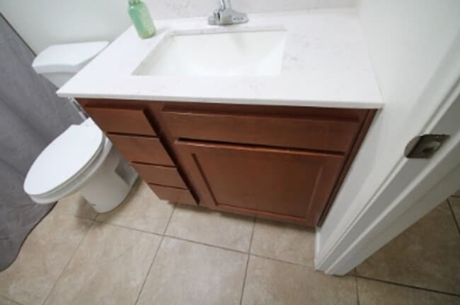 Building Photo - Townhome COMING AVAILABLE SOON!!!! Cute 2bd/2ba