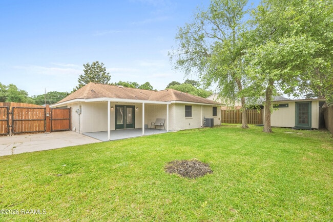 Building Photo - 106 Seattle St