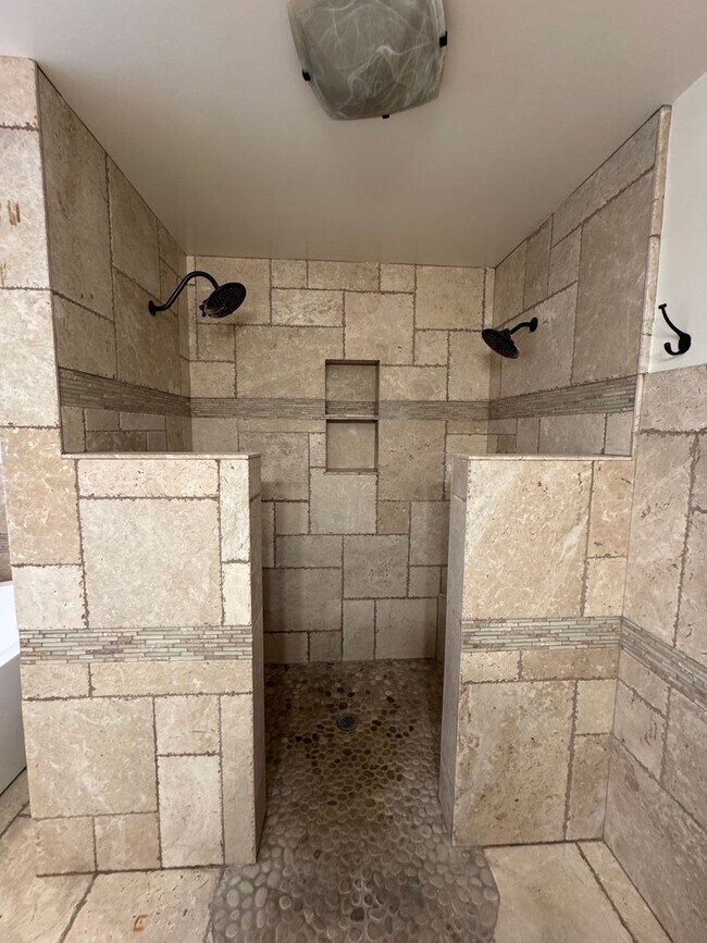 Building Photo - Beautiful 3 bedroom gated home in Aptos Hills!