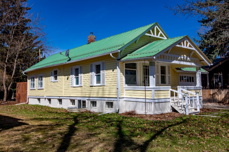 Building Photo - 514 Somers Ave
