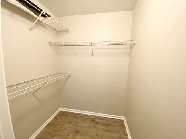 Building Photo - First Floor, One Bedroom Condo at the Reserve at Woodbridge.