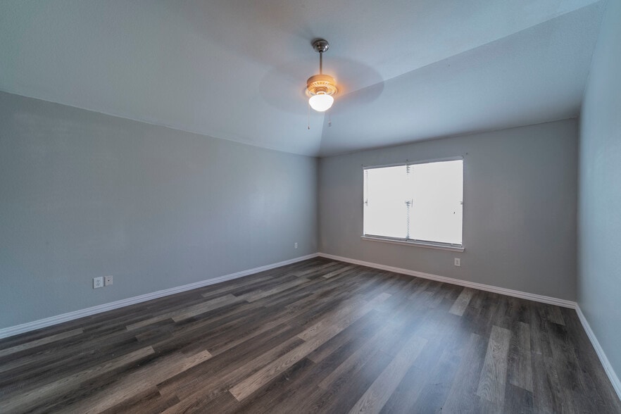 Building Photo - 11765 Bobcat Dr