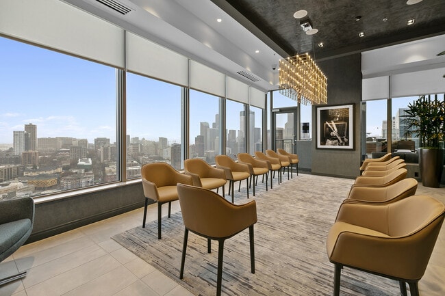 Building Photo - Nexus Condominium - 1 bedroom + den