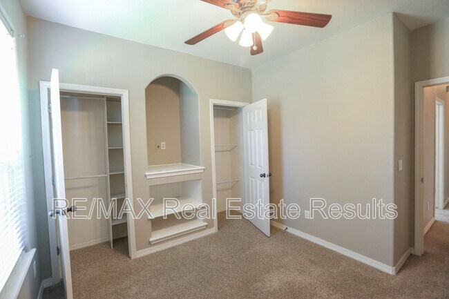 Building Photo - 3104 SW Tunica Ave