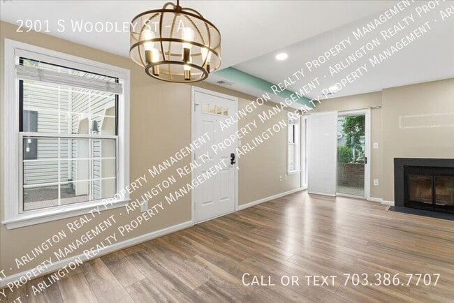 Building Photo - 2901 S Woodley St