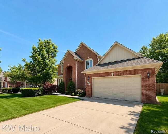 Building Photo - 1176 Cadmus Dr