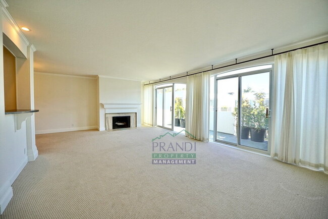 Building Photo - 2335 Shelter Bay Ave