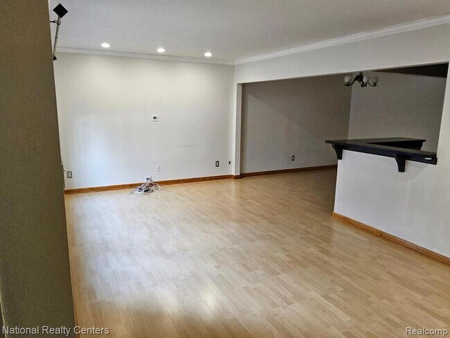 Building Photo - 8676 Community Blvd