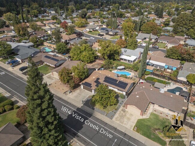 Building Photo - 1814 Vista Creek Dr