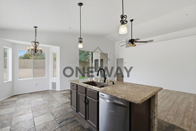 Building Photo - 15121 N 93rd Way