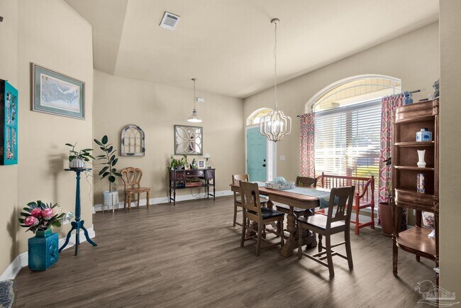 Building Photo - 6165 Winchester Cir