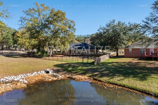 Building Photo - Beautiful 4-Bed 2-Bath Home on Corner Lot in Gated Community