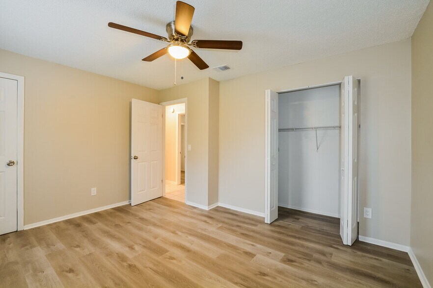 Building Photo - 432 Jeffers St