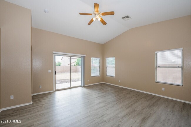 Building Photo - 1843 E Ebony Pl