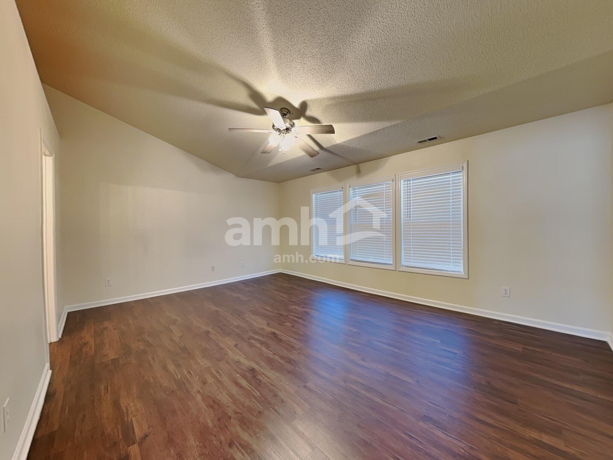 Building Photo - 3605 Enduring Freedom Dr