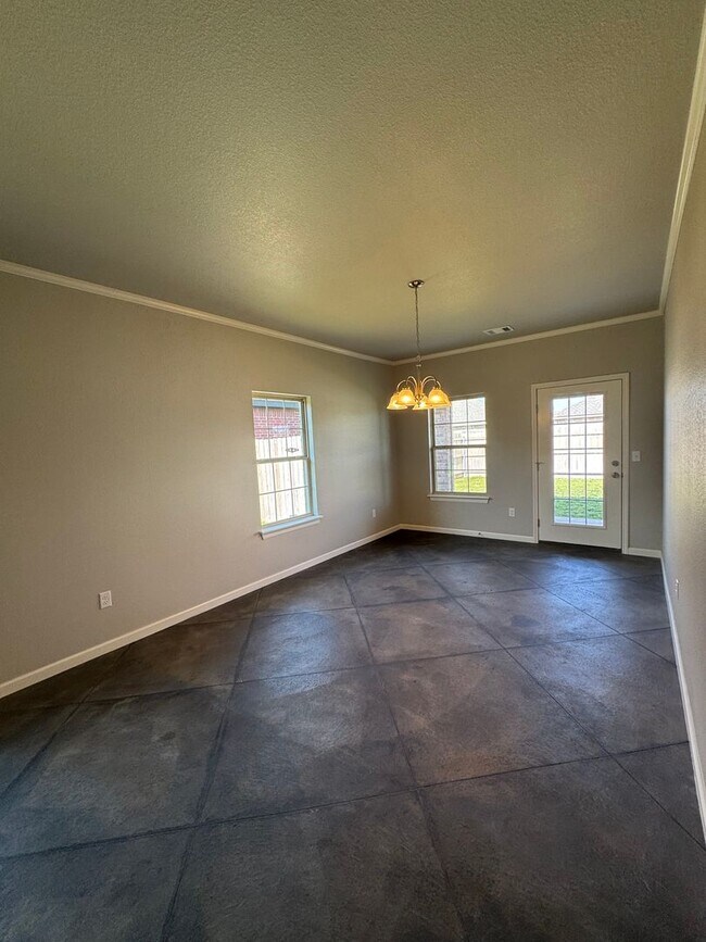 Building Photo - Large 3bedroom 2 bathroom New built 2025 1...