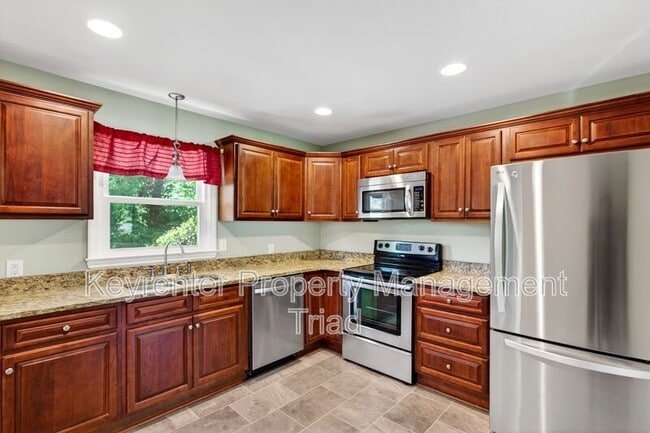 Building Photo - 3601 Normandy Rd