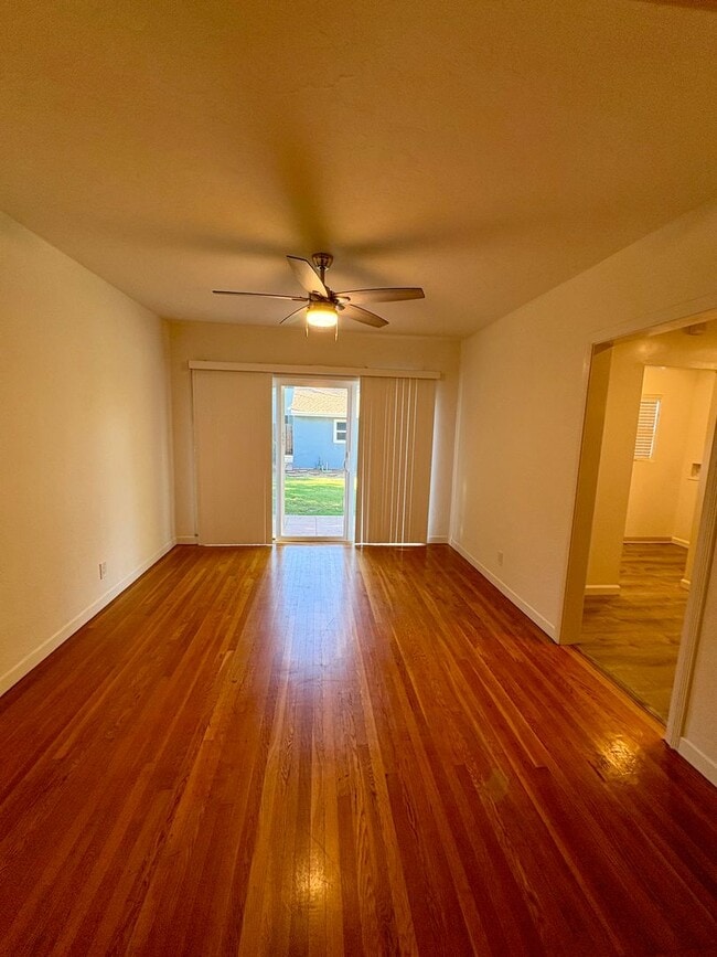Building Photo - Updated and Stunning 2bed/1bath home in Mi...