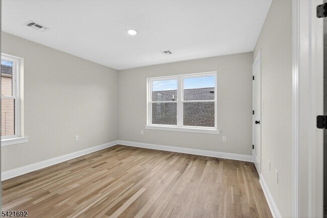 Building Photo - 455 Fulton St