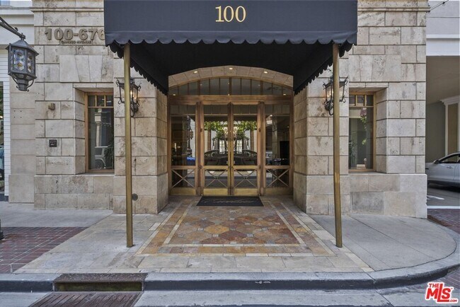 Building Photo - 317 Caruso Ave