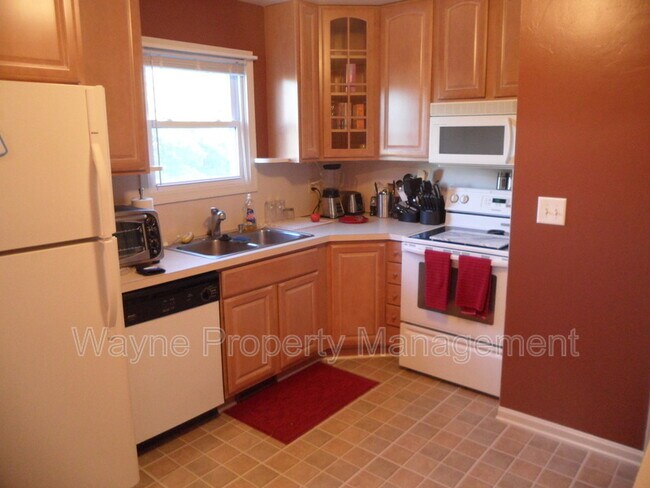 Building Photo - 112 Virginia Ave