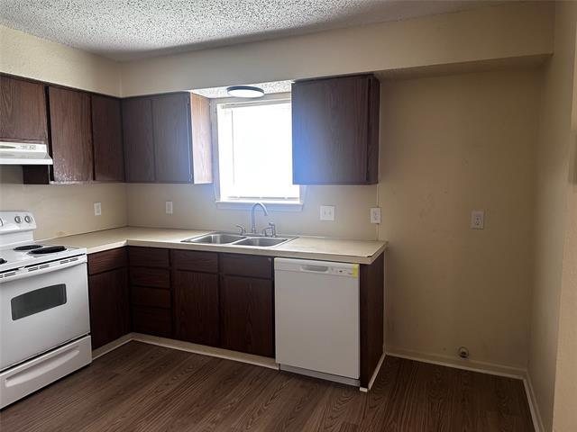 Building Photo - 728 Redbird Ln