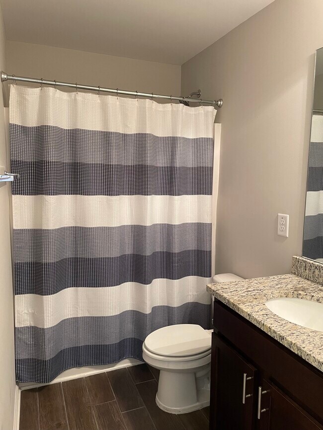 Building Photo - 108 Jersey Ln