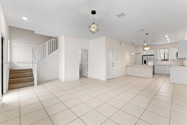 Building Photo - 4546 NW 83rd Ave