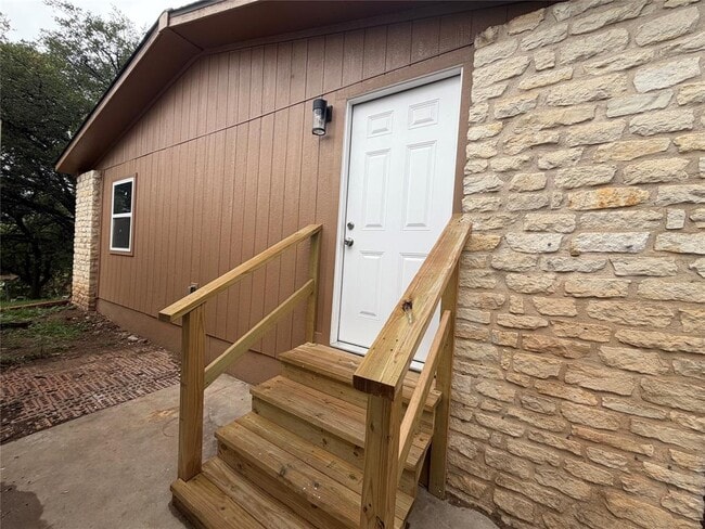 Building Photo - 21475 Coyote Trail