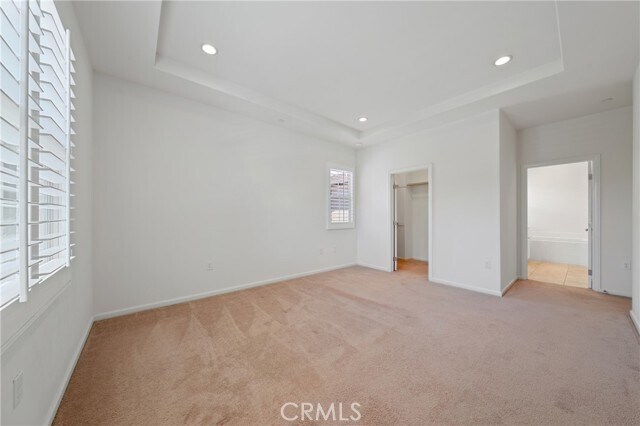 Building Photo - 75 Emerald Clover