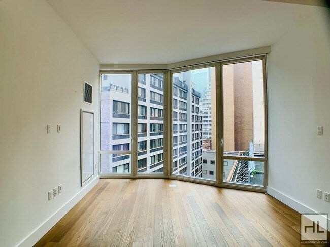 Building Photo - East 44th Street