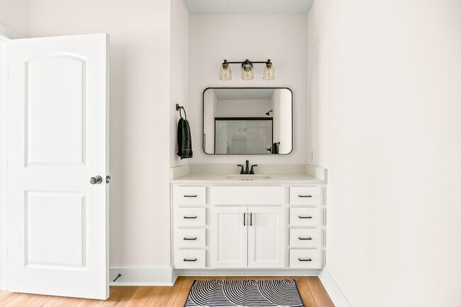 Building Photo - 420 Capstone Dr