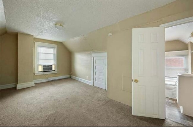 Building Photo - 3815 Baltimore Ave