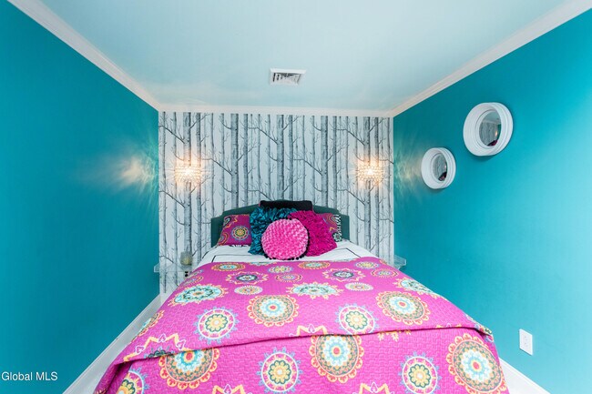 Building Photo - 106 Greenfield Ave