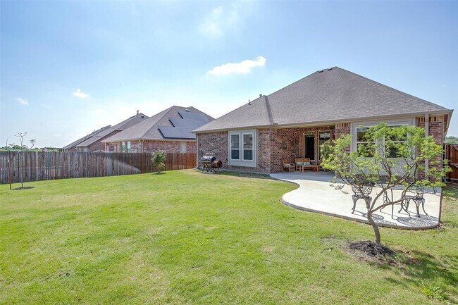 Building Photo - 15024 Teasley Ave