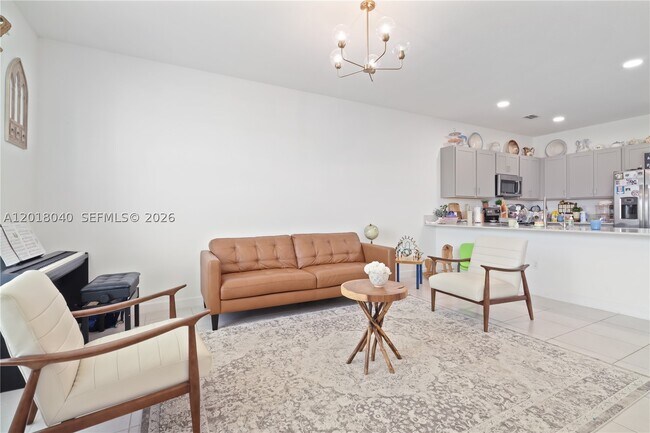 Building Photo - 2014 Sugar Maple Dr
